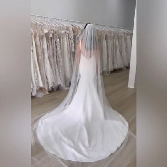 Plain Cathedral Wedding Veil - Picture 1 of 5